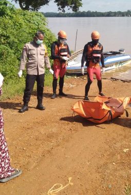 Warga Sungai Alai yang Hilang Saat Mencari Rotan Ditemukan Meninggal di Sungai Kapuas