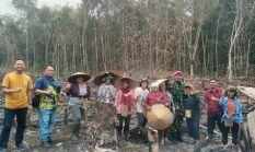 Tim Mabes TNI Turun ke Lahan Warga Desa Gurung, Penugalan Jadi Aksi Nyata Cegah Karhutla