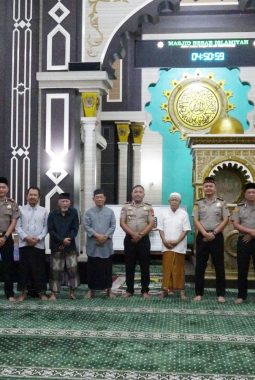 Subuh Keliling Polda Kalbar, Ajak Masyarakat Cegah Perundungan dan Jaga Kerukunan.